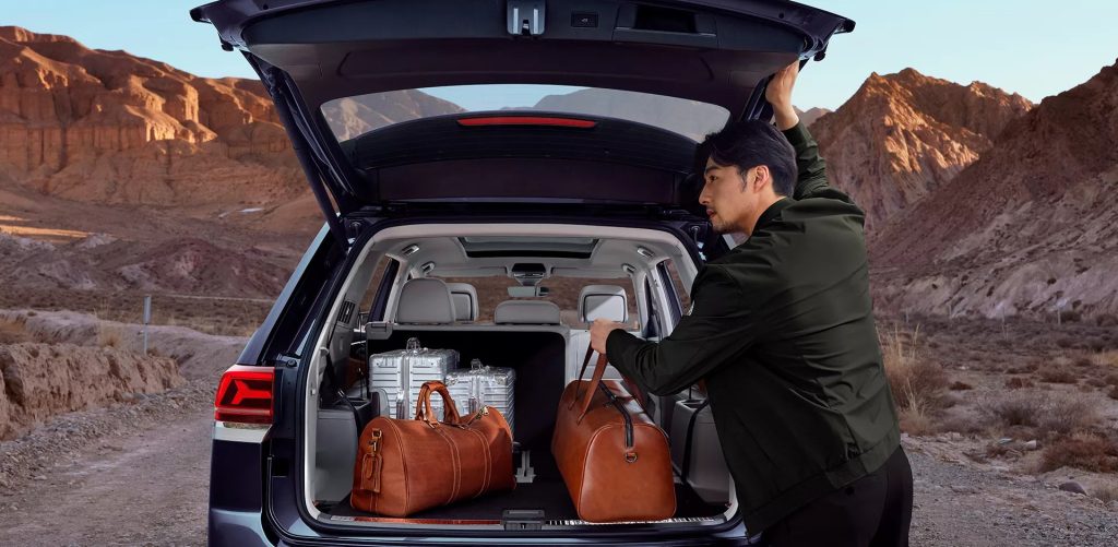 20230117150220030892_强者阔新2.超大后备箱空间